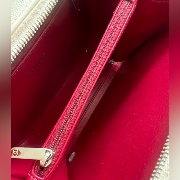 Chanel Vanity Quilted Caviar with Striped Leather - Picture 9 of 11